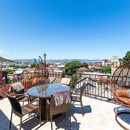 3Br Apt W Huge Terrace & Magnificent Views Tbilisi Luaran gambar
